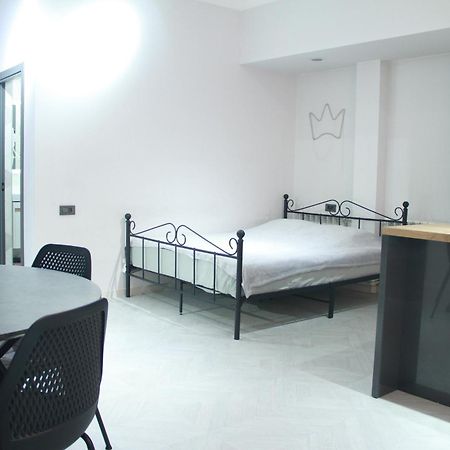 יירבאן City Center Apartment מראה חיצוני תמונה